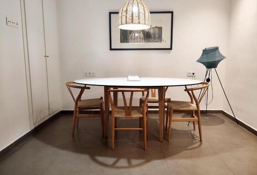 Flats Friends Soho Suites