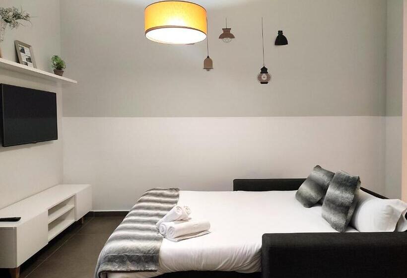 Flats Friends Soho Suites