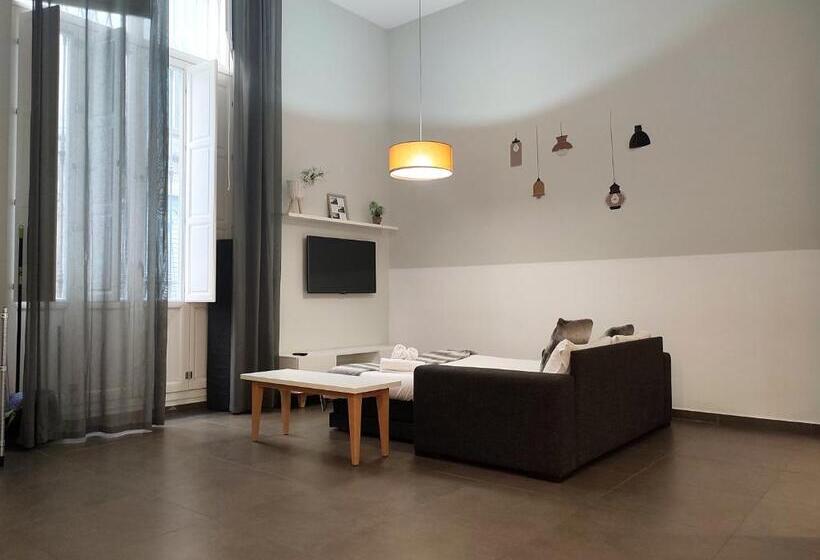 Flats Friends Soho Suites