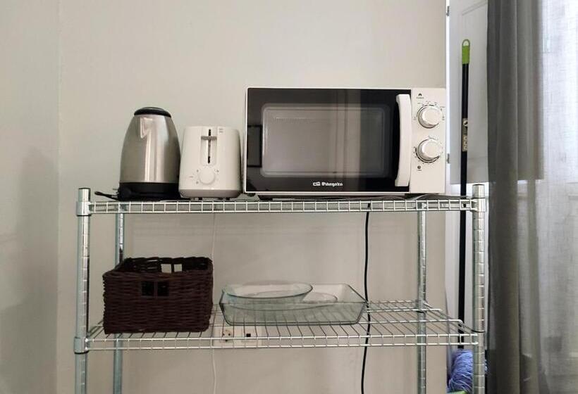 Flats Friends Soho Suites