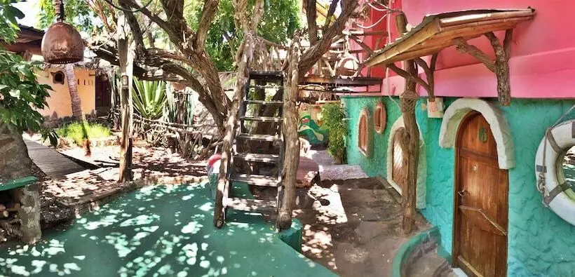 簡易ホテル Lonesome George Ecolodge
