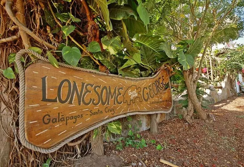 簡易ホテル Lonesome George Ecolodge