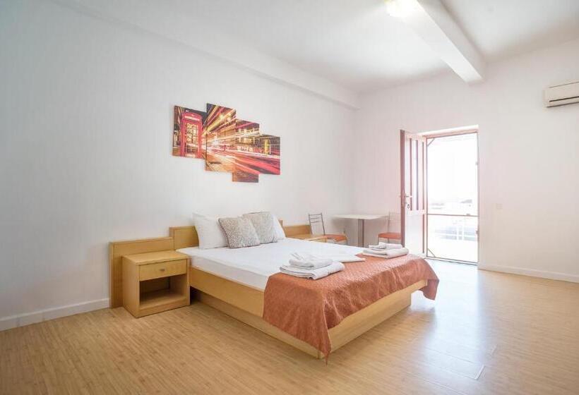 Hostel Cazino Nord Rooms