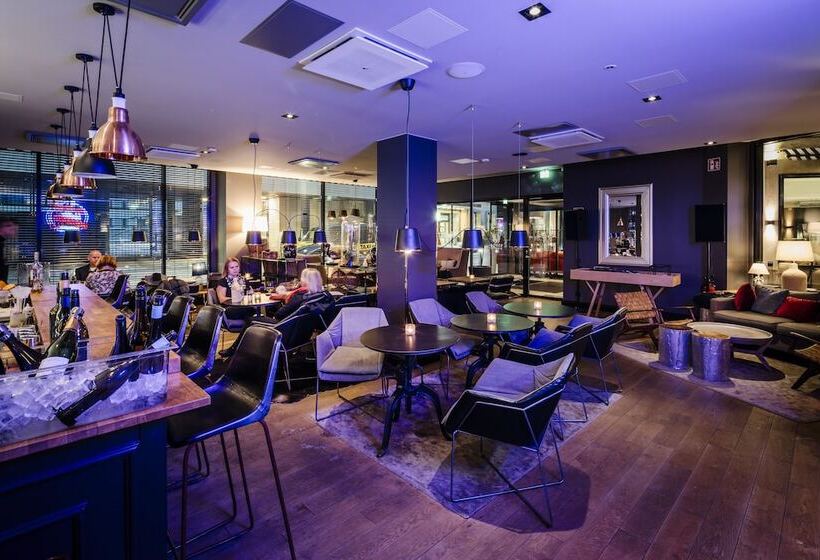 בית מלון כפרי F6