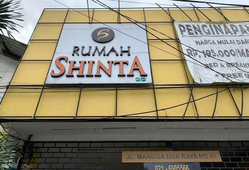 فندق Rumah Shinta