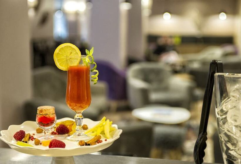 Отель Sowell Family Valfréjus