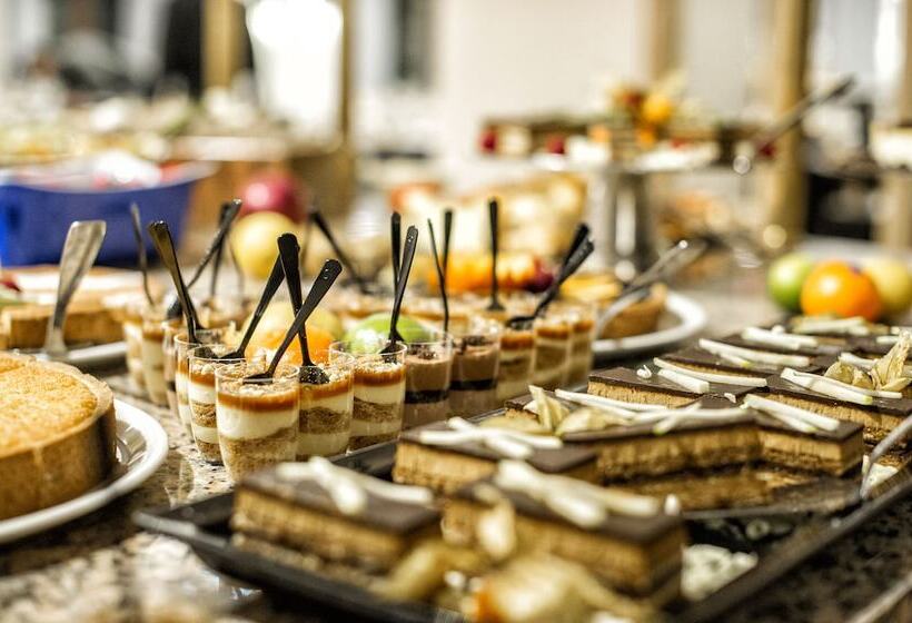 Отель Sowell Family Valfréjus