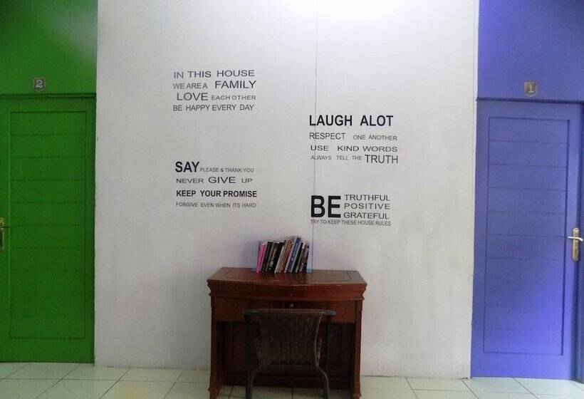 פנסיון Amelia 2 Guest House