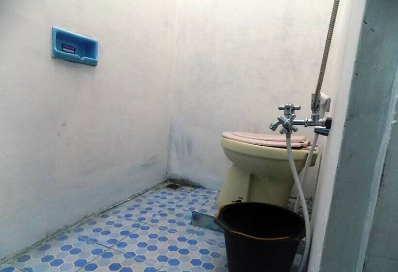 פנסיון Amelia 2 Guest House