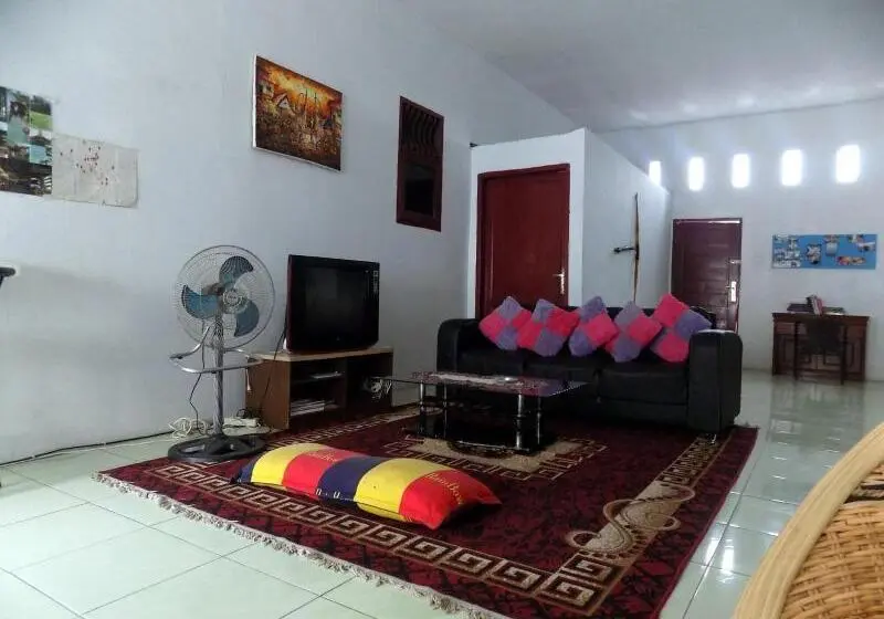 Majatalo Amelia 2 Guest House