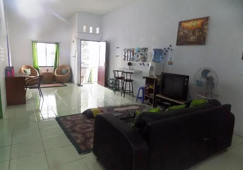 Majatalo Amelia 2 Guest House