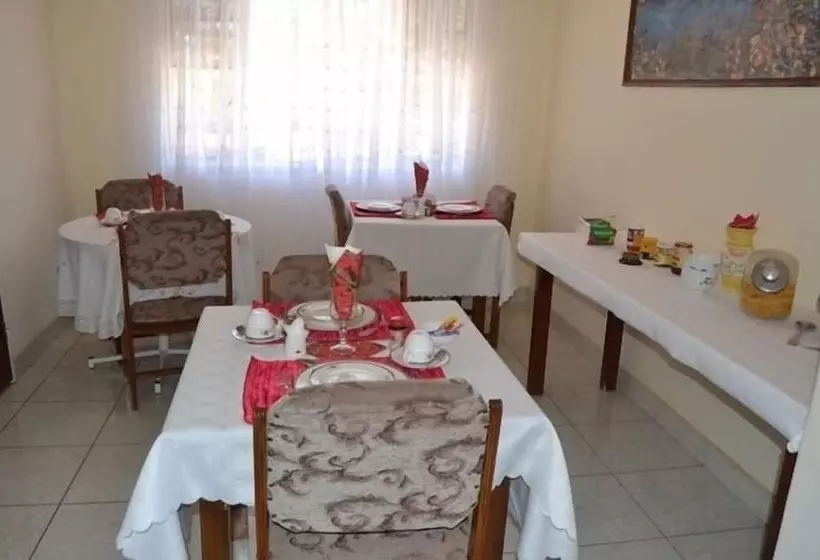 پانسیون Ebuhleni Guest Lodge