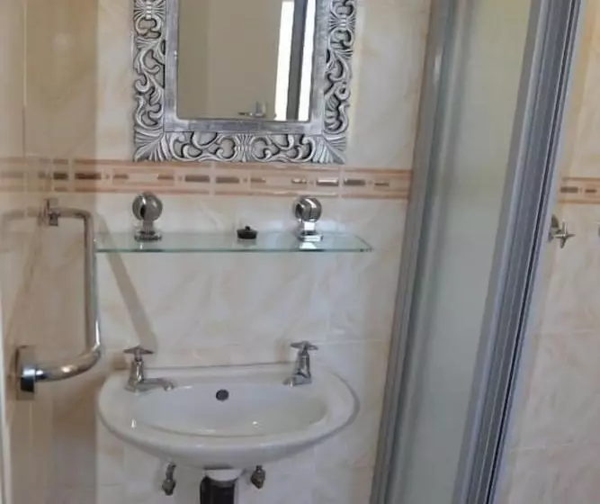 پانسیون Ebuhleni Guest Lodge