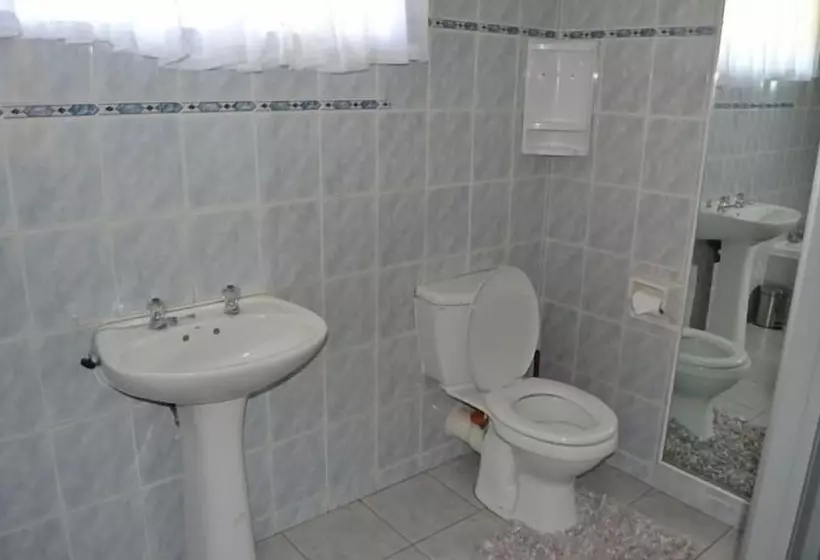 پانسیون Ebuhleni Guest Lodge
