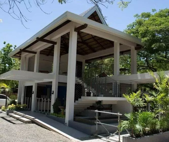 ペンション Karancho Beach House
