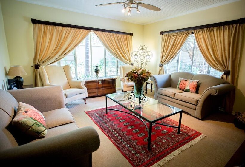 ペンション Loerie Guesthouse