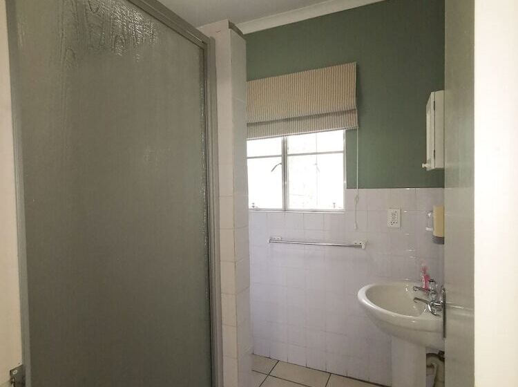 ペンション Loerie Guesthouse