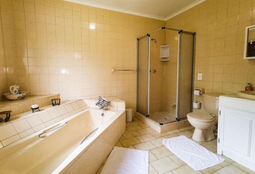 ペンション Loerie Guesthouse