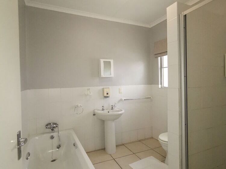 ペンション Loerie Guesthouse