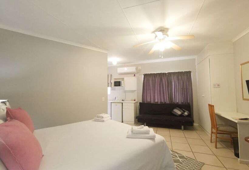 ペンション Loerie Guesthouse