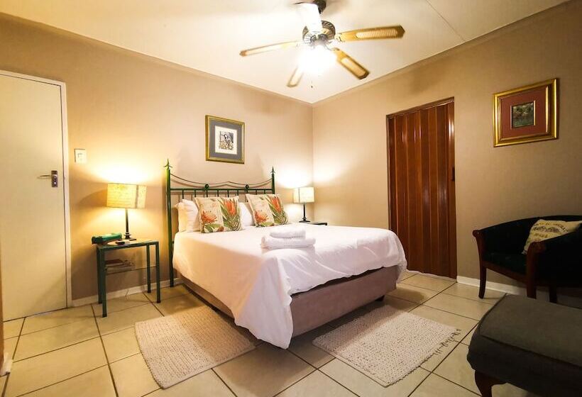 ペンション Loerie Guesthouse