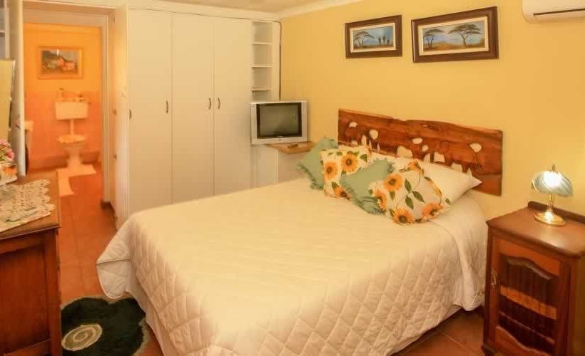 Addo Self Catering