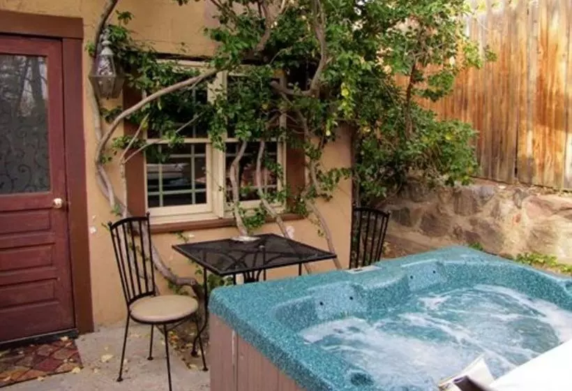 Cliff House Lodge B&b