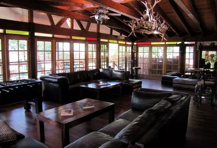 Cliff House Lodge B&b