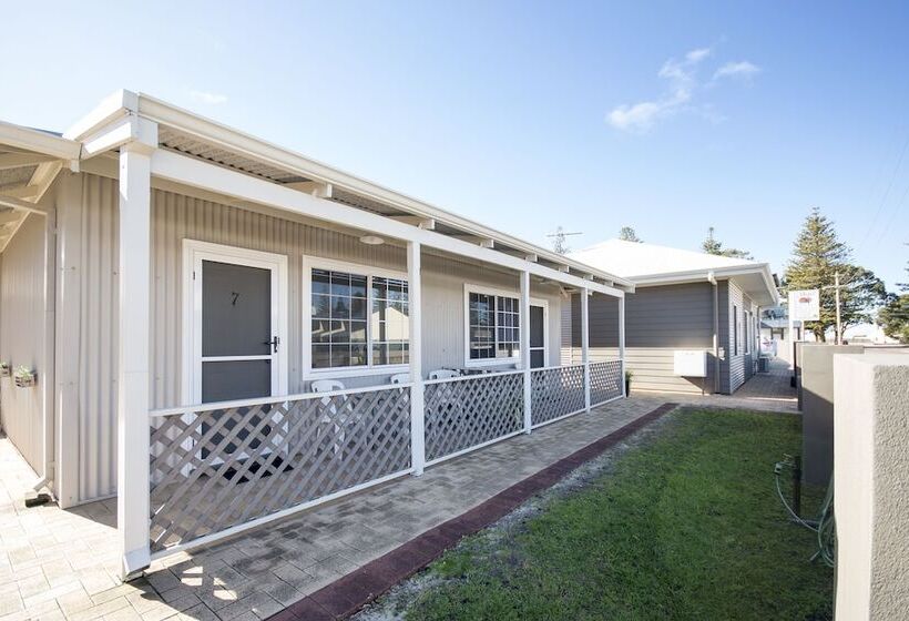 Clearwater Motel Apartments