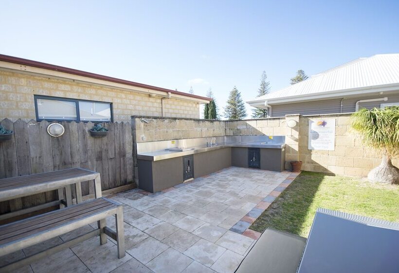 Clearwater Motel Apartments