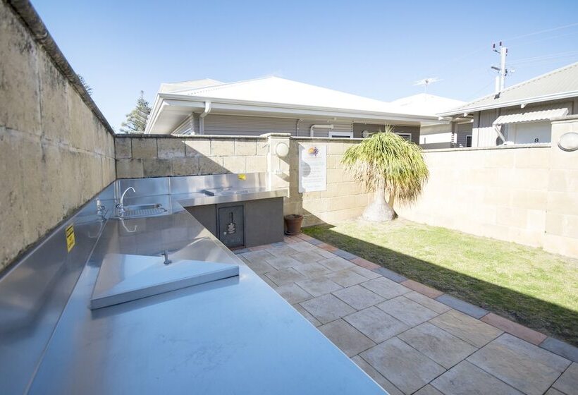 Clearwater Motel Apartments