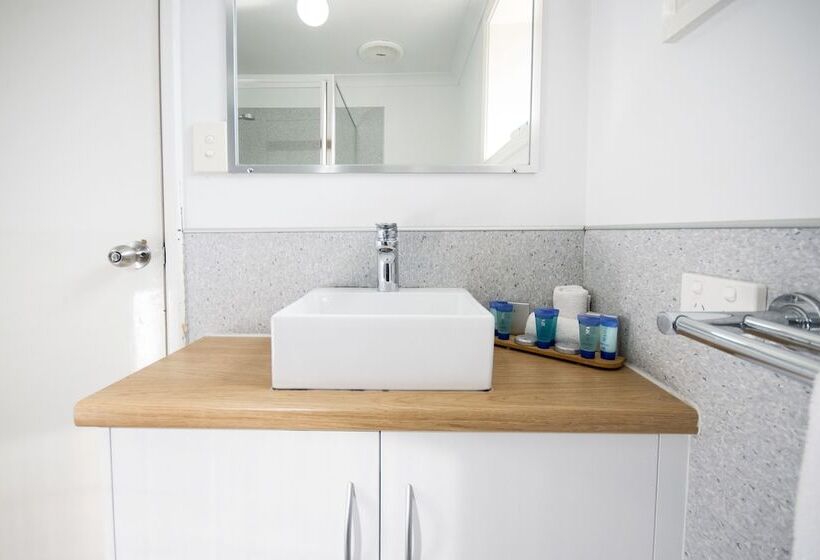 Clearwater Motel Apartments