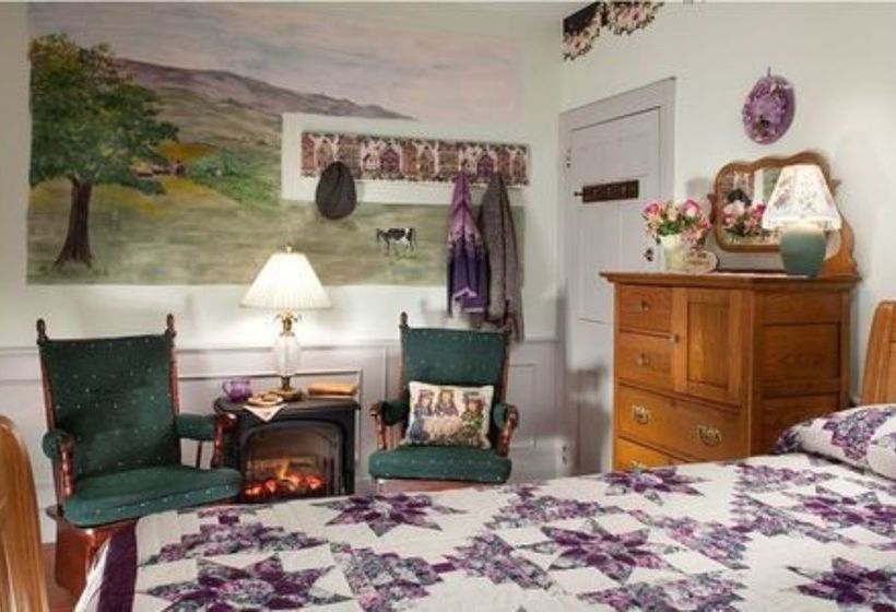 Country Hearth Bed & Breakfast