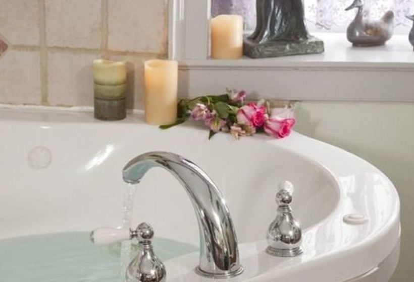 Country Hearth Bed & Breakfast