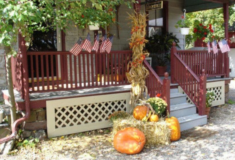 Country Hearth Bed & Breakfast