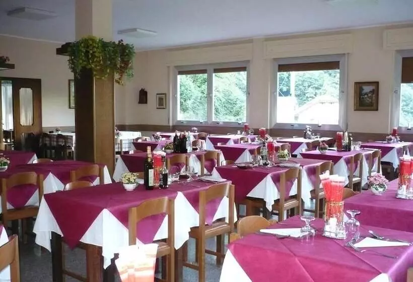 Hotelli Albergo Regina