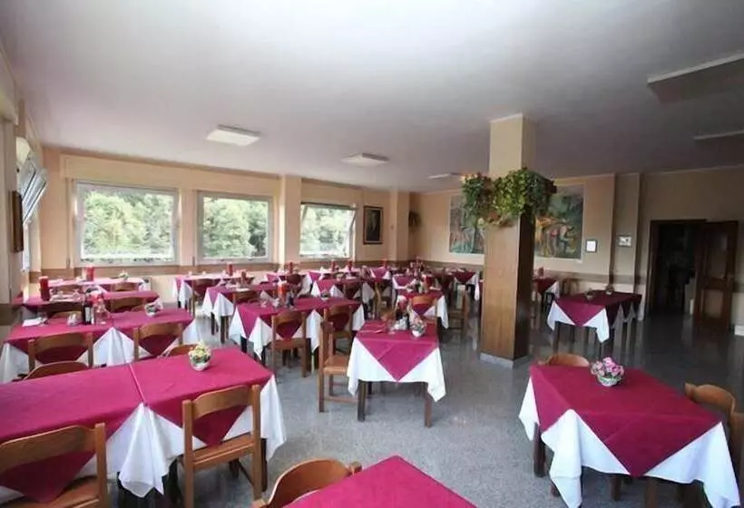Hotelli Albergo Regina