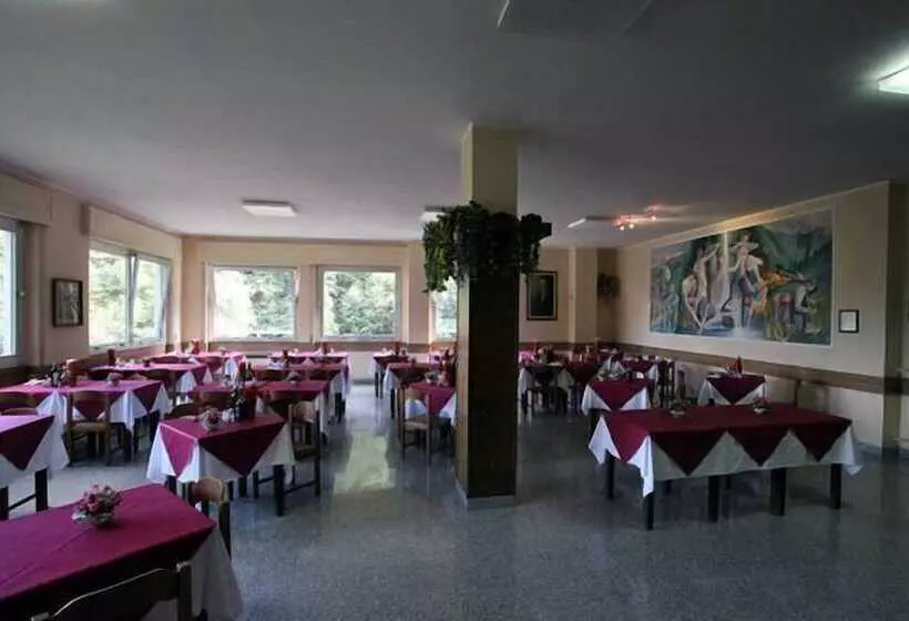Hotelli Albergo Regina
