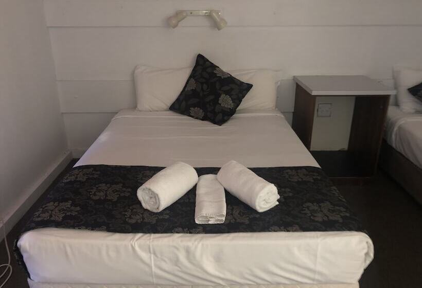 The Commercial Hotel Nambour