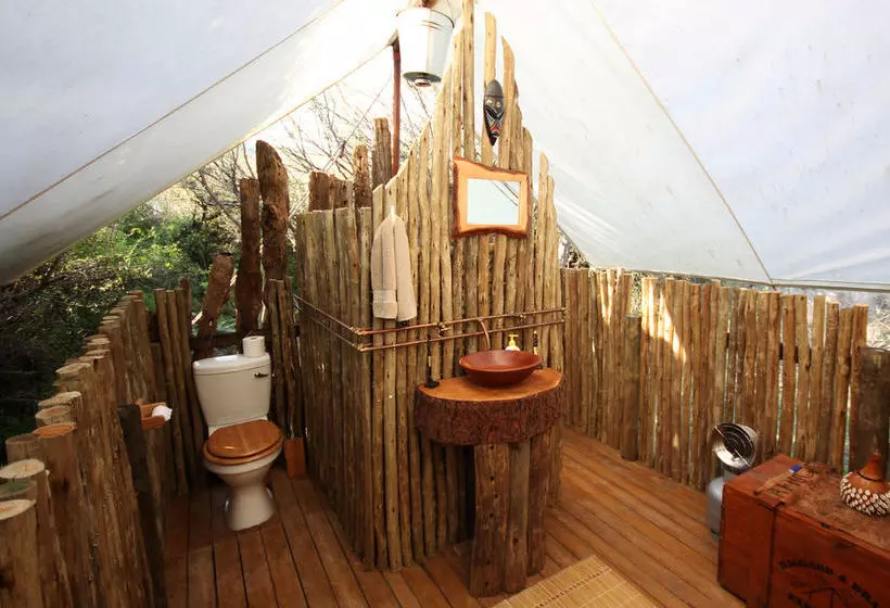 ホテル Quatermain S 1920 S Safari Camp   Amakhala Game Reserve
