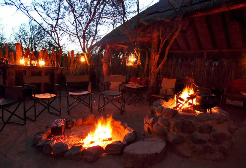 ホテル Quatermain S 1920 S Safari Camp   Amakhala Game Reserve