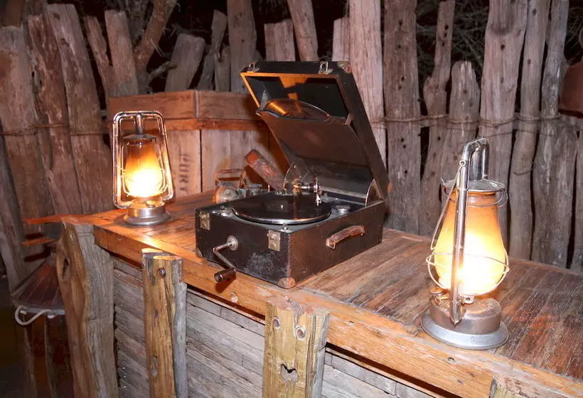 ホテル Quatermain S 1920 S Safari Camp   Amakhala Game Reserve