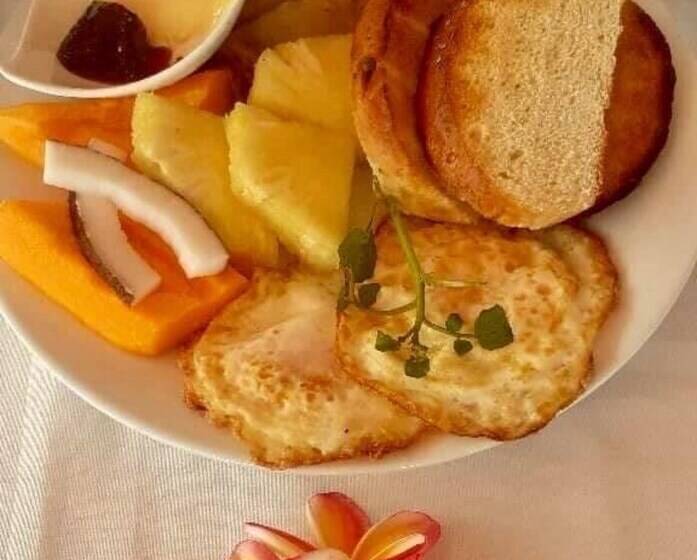 هتل The St Therese Samoa Retreat & Accommodation