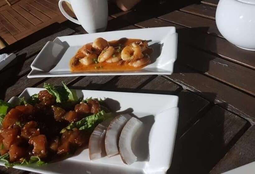 هتل The St Therese Samoa Retreat & Accommodation