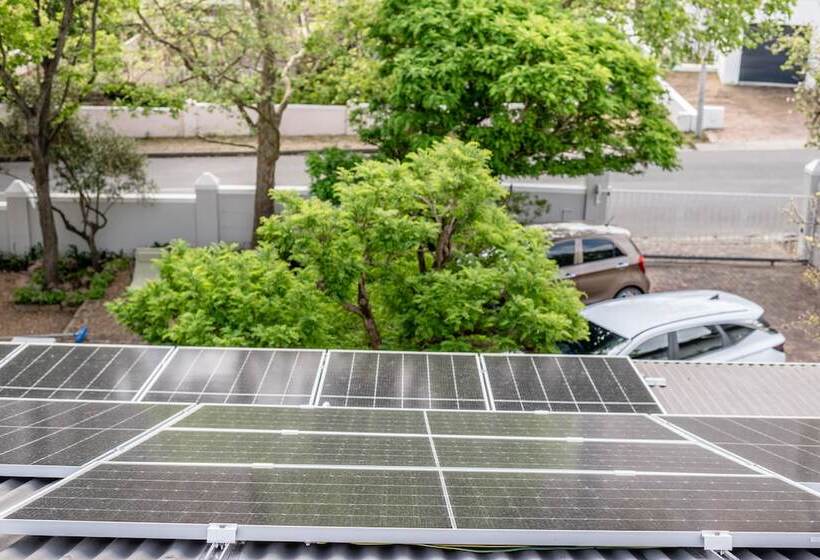 פנסיון Corner House Residence