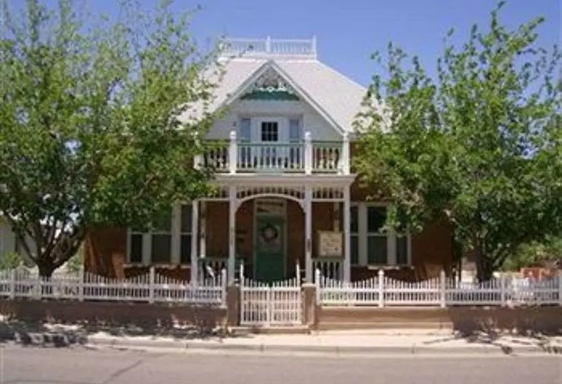 Violet Rose Bed & Breakfast