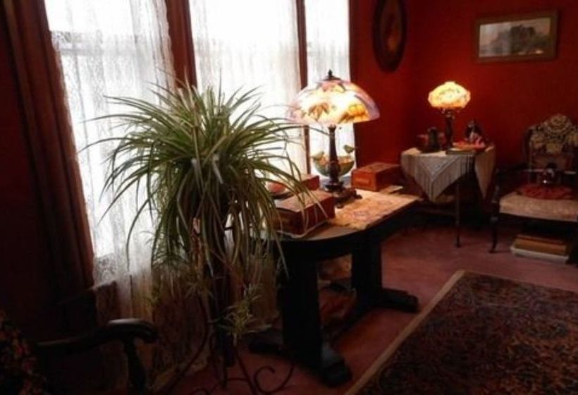 Violet Rose Bed & Breakfast