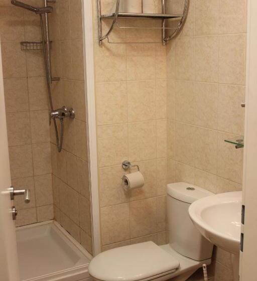 Retkeilymaja Famulus Kollégium