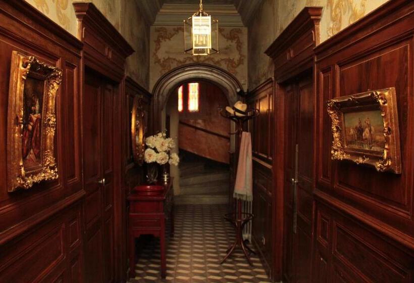 مبيت وإفطار Anges Gardiens