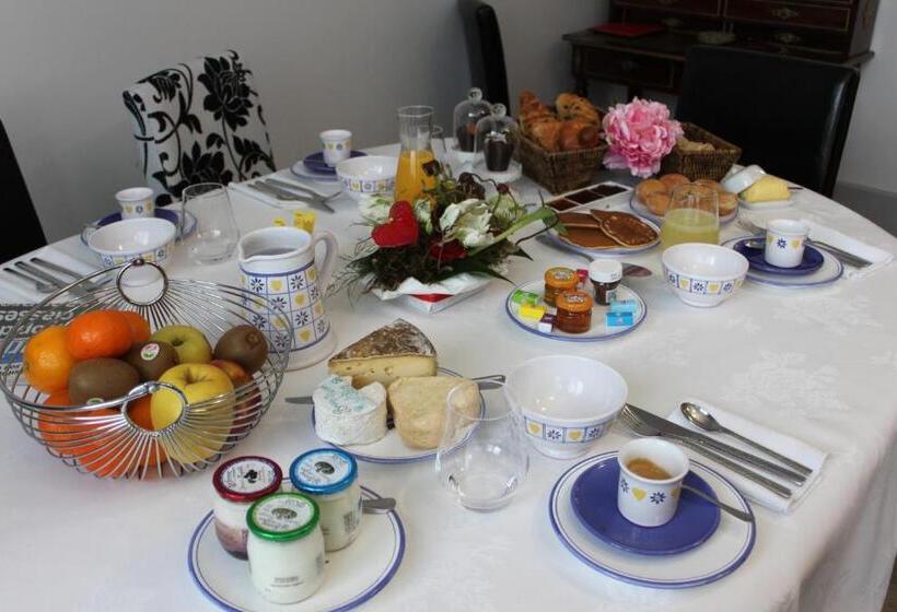 تختخواب و صبحانه Au Coeur De Beauvais